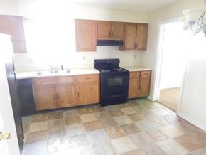 Memphis house for rent - 2428 Green Glen Memphis, TN 38133