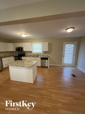 Snellville house for rent - 2432 Northbrook Road Snellville, GA 30039