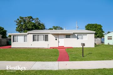 Miami Gardens house for rent - 2441 NW 182nd Ter Miami Gardens, FL 33056