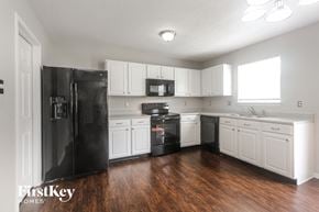 Greenwood house for rent - 2458 Providence Ct Greenwood, IN 46143