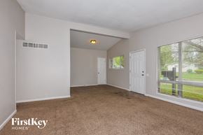 Florissant house for rent - 2490 Flamingo Dr Florissant, MO 63031
