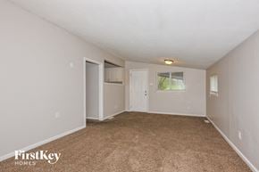 Florissant house for rent - 2490 Flamingo Dr Florissant, MO 63031