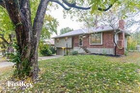 Blue Springs house for rent - 2508 NW 5th St Blue Springs, MO 64014