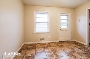 Blue Springs house for rent - 2508 NW 5th St Blue Springs, MO 64014