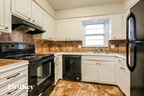 Blue Springs house for rent - 2508 NW 5th St Blue Springs, MO 64014