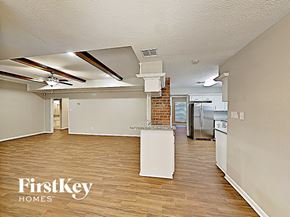 Kingwood house for rent - 2511 Riverlawn Dr Kingwood, TX 77339