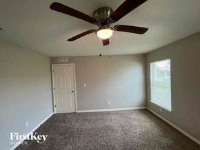 Cape Coral house for rent - 2512 NW 19th Pl Cape Coral, FL 33993