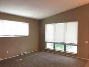Florissant house for rent - 2560 Pheasant Florissant, MO 63031