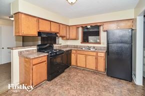 Memphis house for rent - 2561 McArthur Drive Memphis, TN 38128