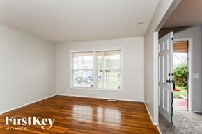 Florissant house for rent - 2718 Westminster Florissant, MO 63033