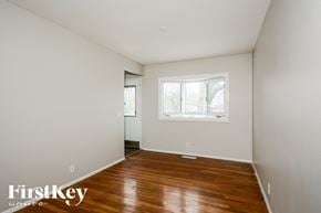Florissant house for rent - 2718 Westminster Florissant, MO 63033