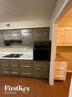 Memphis house for rent - 2776 Ravenwood Drive Memphis, TN 38134