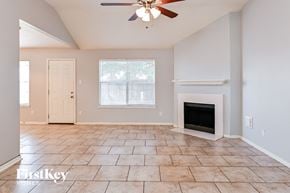 Spring house for rent - the living room is clean and ready to use