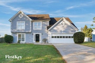 Lawrenceville house for rent - 2910 Paces Woods Dr Lawrenceville, GA 30044