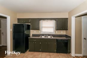 Memphis house for rent - 2915 Falkirk Rd Memphis, TN 38128