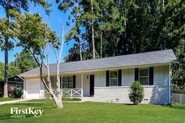 Marietta house for rent - 2932 Tiffany Dr SW Marietta, GA 30008