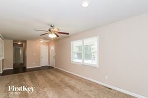 Marietta house for rent - 2932 Tiffany Dr SW Marietta, GA 30008
