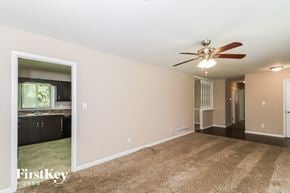 Marietta house for rent - 2932 Tiffany Dr SW Marietta, GA 30008