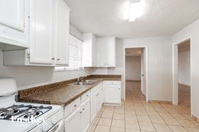 Phoenix house for rent - 3021 W CAMELBACK Rd Phoenix, AZ 85017