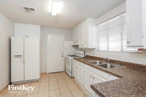 Phoenix house for rent - 3021 W CAMELBACK Rd Phoenix, AZ 85017
