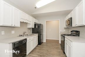 Winston-Salem house for rent - 3210 Trenchard Ln Winston-Salem, NC 27127