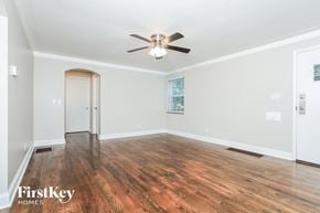Cincinnati house for rent - 3233 Hanna Ave Cincinnati, OH 45211