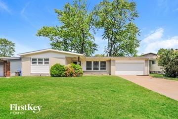 Florissant house for rent - 3245 Santiago Dr Florissant, MO 63033