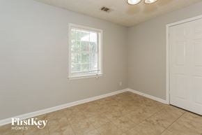 Decatur house for rent - 3335 Phillips Cir Decatur, GA 30032