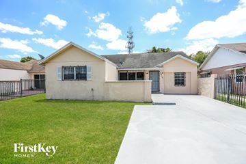 Miami Gardens house for rent - 3410 NW 203rd St Miami Gardens, FL 33056
