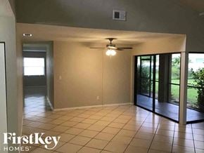 Cape Coral house for rent - 3415 SE 4th Ave Cape Coral, FL 33904