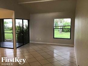 Cape Coral house for rent - 3415 SE 4th Ave Cape Coral, FL 33904