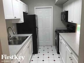 Hollywood house for rent - 3430 N 72 Ter Hollywood, FL 33024