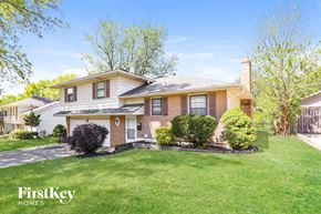 Independence house for rent - a home with a yard and a lawn