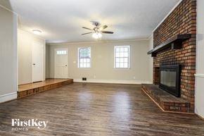 Gainesville house for rent - 3704 Newport Dr Gainesville, GA 30506