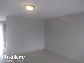 Lauderhill house for rent - 3740 NW 4th Pl Lauderhill, FL 33311