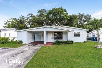 Lauderhill house for rent - 3751 NW 9 Ct Lauderhill, FL 33311
