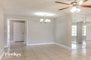 Lauderhill house for rent - 3751 NW 9 Ct Lauderhill, FL 33311