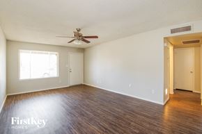 Glendale house for rent - 3826 W VILLA RITA Drive Glendale, AZ 85308