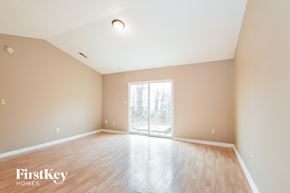 Indianapolis house for rent - 3860 Planewood Dr Indianapolis, IN 46235