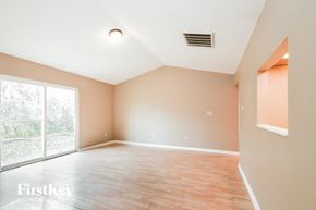 Indianapolis house for rent - 3860 Planewood Dr Indianapolis, IN 46235