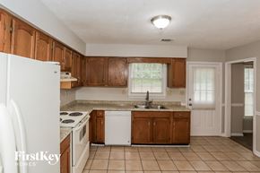 Marietta house for rent - 3900 Hadley Farms Dr Marietta, GA 30066