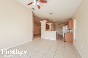 Kissimmee house for rent - a view of the kitchen and dining room from the living room