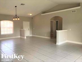 Lehigh Acres house for rent - 4115 10th St SW Lehigh Acres, FL 33976