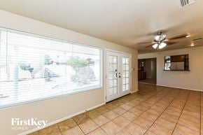 Phoenix house for rent - 4149 E Hartford Ave Phoenix, AZ 85032