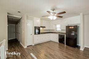 Decatur house for rent - 4163 Northstrand Dr Decatur, GA 30035