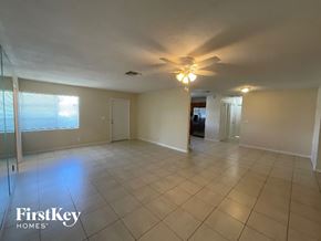 West Palm Beach house for rent - 4304 N Shore Dr West Palm Beach, FL 33407