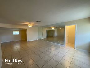 West Palm Beach house for rent - 4304 N Shore Dr West Palm Beach, FL 33407
