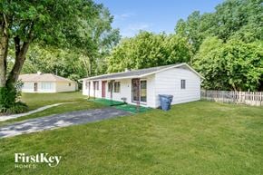 Indianapolis house for rent - 4315 Standish Drive Indianapolis, IN 46221