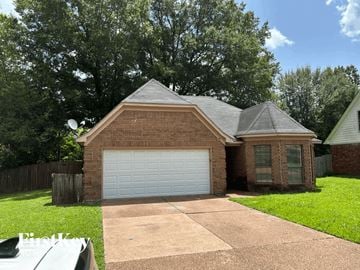 Memphis house for rent - 4538 Kings Grant Drive Memphis, TN 38125