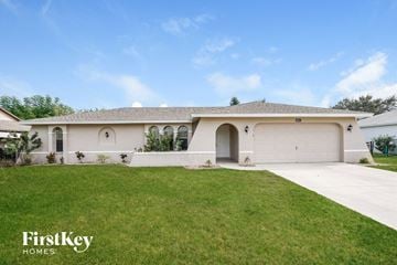 Cape Coral house for rent - 4611 SW 6 Ave Cape Coral, FL 33914